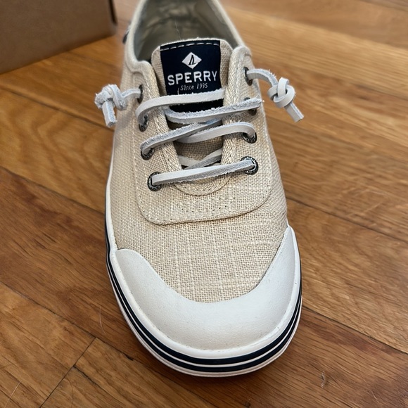 Sperry Lounge Lace Linen Lt Tan, Memory Foam - Picture 2 of 5